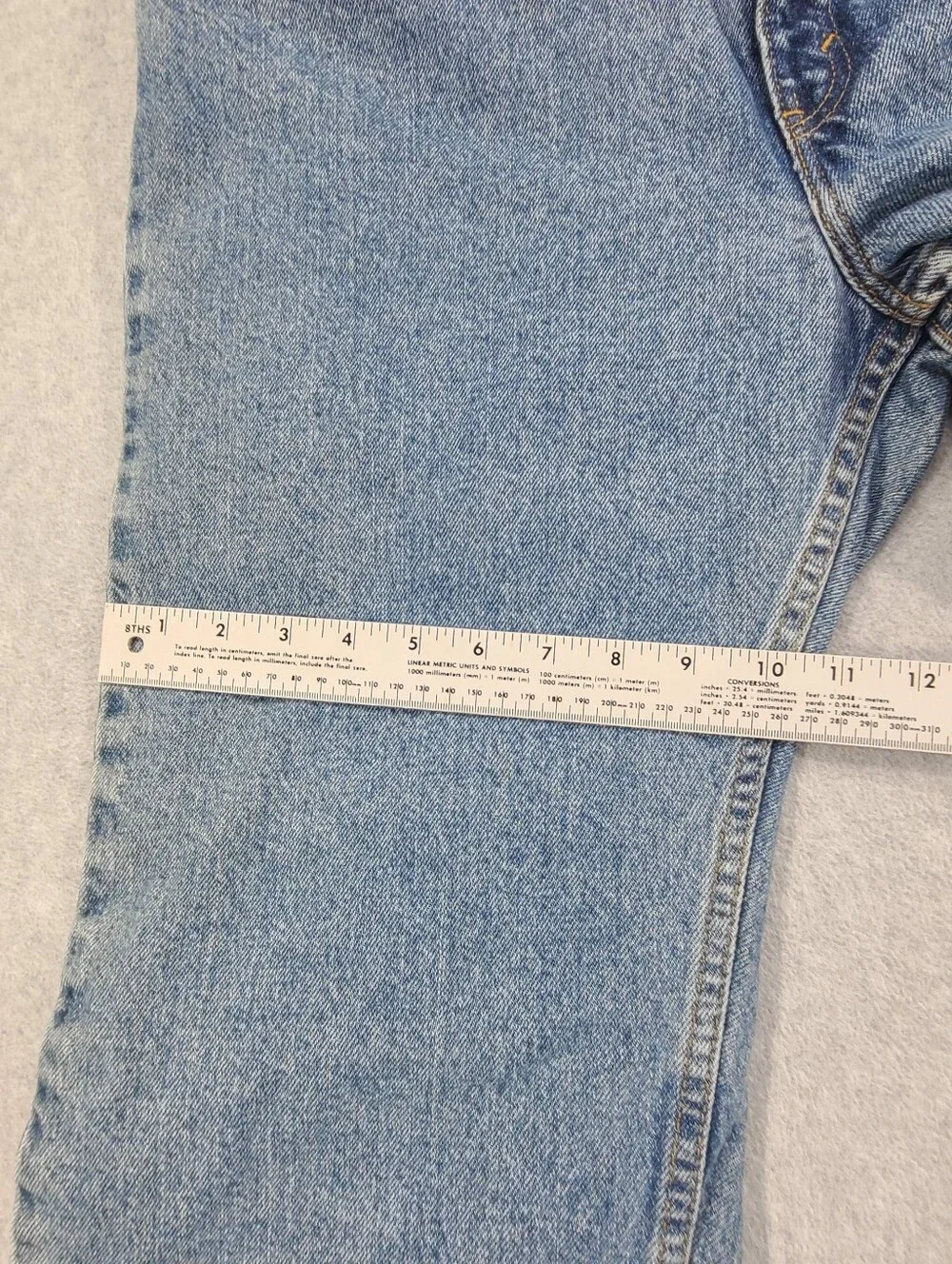 Vintage 90s Levi's Men's 556 Guys Fit Jeans Women 14 34x31 Medium Straight USA